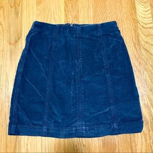 Free People Corduroy Mini Skirt💙🖤